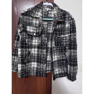 HYFVE Plaid Fuzzy Shacket Jacket Women's Size S Black White Cozy Button Up
